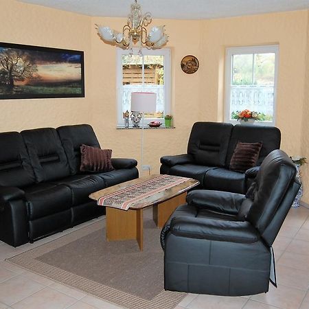 Ferienwohnung Zinn Rockeskyll Esterno foto