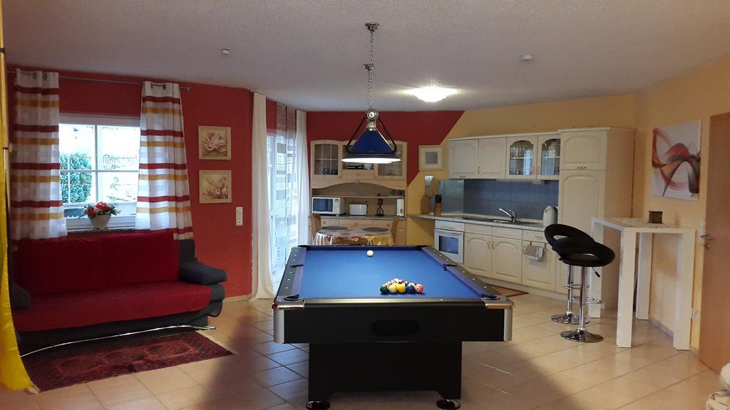 Ferienwohnung Zinn Rockeskyll Esterno foto