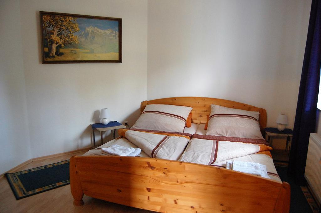Ferienwohnung Zinn Rockeskyll Esterno foto