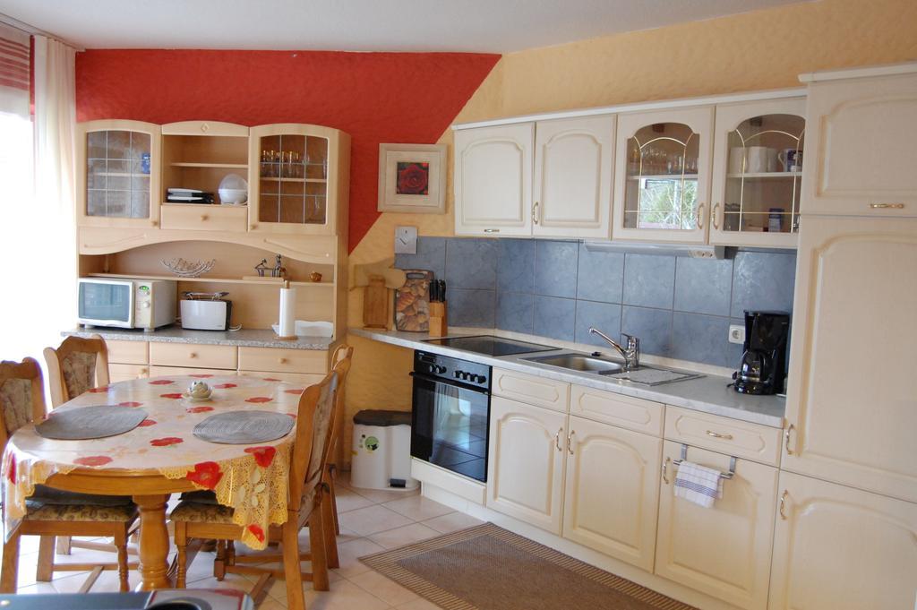 Ferienwohnung Zinn Rockeskyll Esterno foto